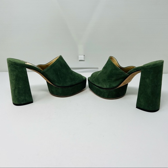 JIMMY CHOO**Green Suede Bethen 115 Platform Sandals**EU 37; US 7**$850 - Picture 5 of 10